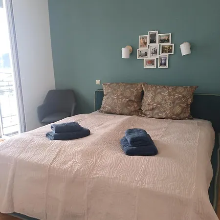 Blue Whale Panorama Апартаменты *